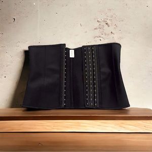 “Vacation (Bread) Roll Hider” Underbust Shapewear